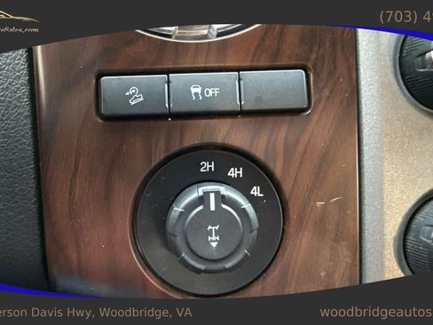 Used 2015 Ford F250 Lariat w/ Lariat Ultimate Package image 25