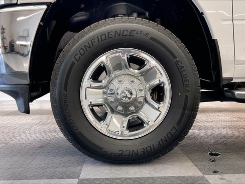 Used 2020 RAM 2500 Big Horn AWD/4WD image 8