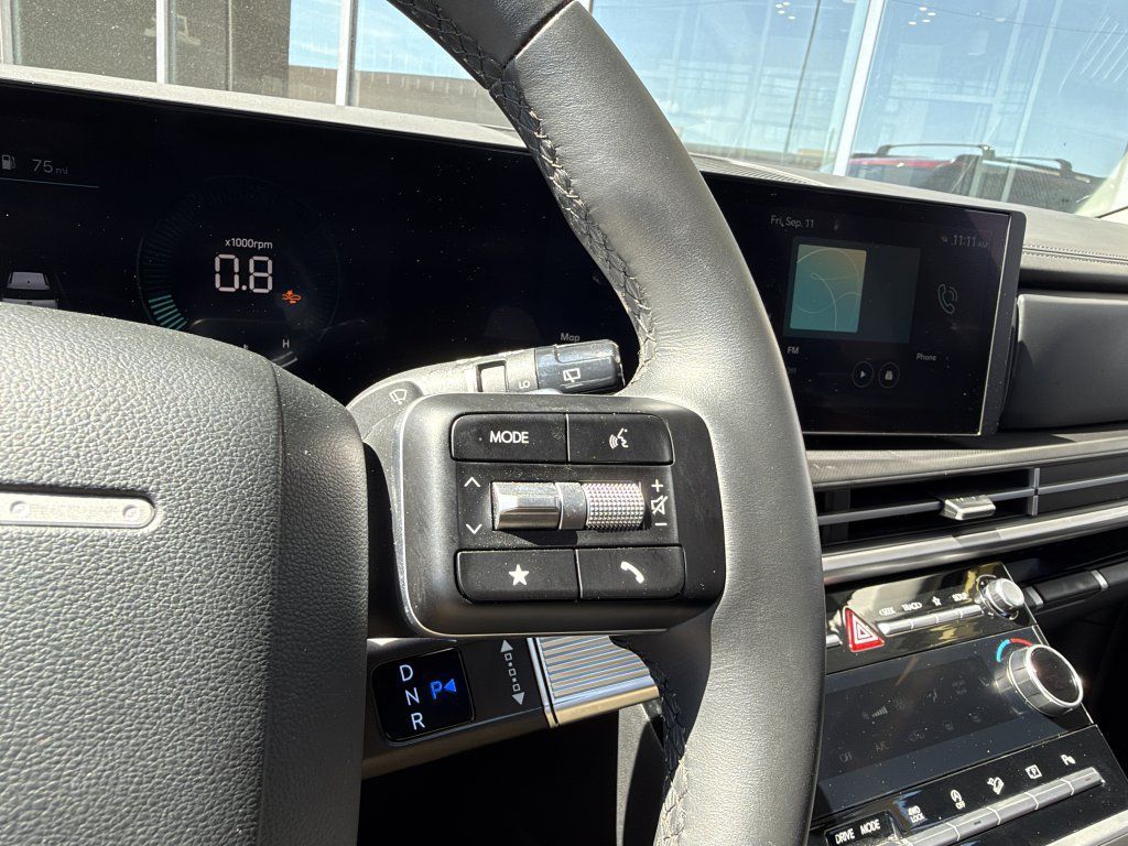 Used 2025 Hyundai Santa Fe XRT AWD/4WD image 29
