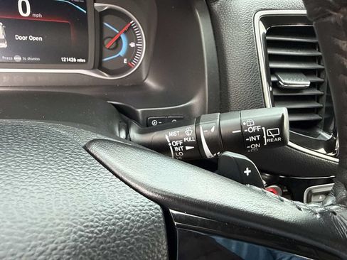 Used 2019 Honda Pilot Touring image 41