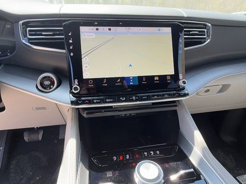 New 2026 Jeep Grand Wagoneer Limited AWD/4WD image 29