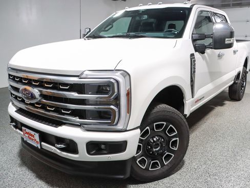 Used 2024 Ford F250 Platinum image 35