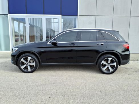 Used 2019 Mercedes-Benz GLC 350e 4MATIC image 3