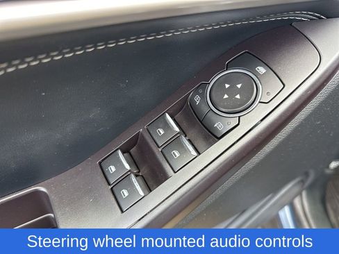 Used 2020 Ford Explorer XLT w/ Equipment Group 202A image 15