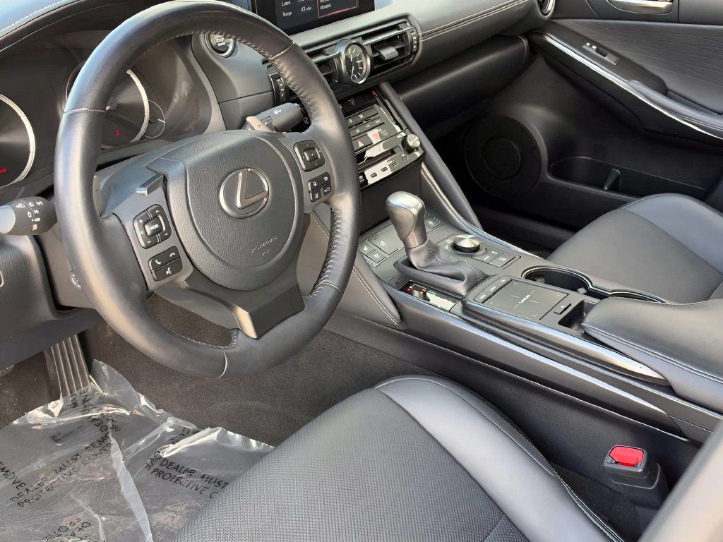 Used 2024 Lexus IS 300 w/ Premium Package RWD image 8