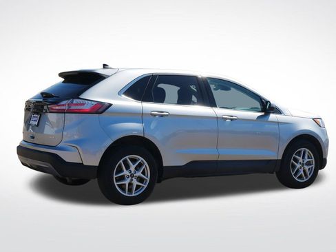 Certified 2024 Ford Edge SEL w/ Convenience Package AWD/4WD image 4