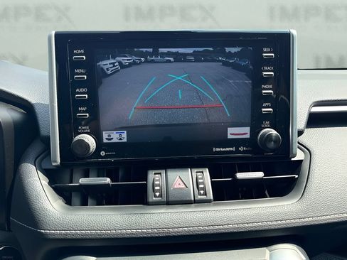 Used 2019 Toyota RAV4 Limited FWD image 11