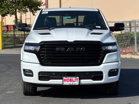 New 2026 RAM 1500 Laramie AWD/4WD image 8
