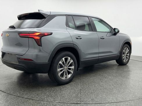Used 2025 Chevrolet Equinox LT FWD image 9