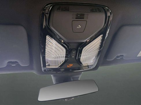 Used 2023 BMW 330i xDrive Sedan w/ Driving Assistance Package image 31