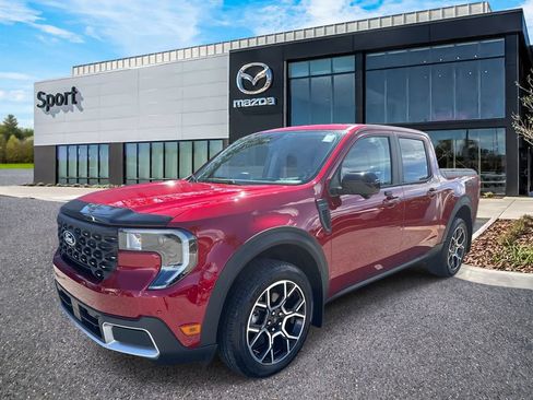 Used 2025 Ford Maverick Lariat w/ 4K Tow Package AWD/4WD image 8