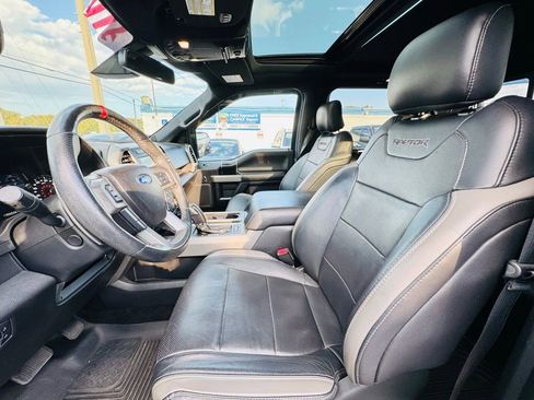 Used 2017 Ford F150 Raptor w/ Equipment Group 802A Luxury image 12