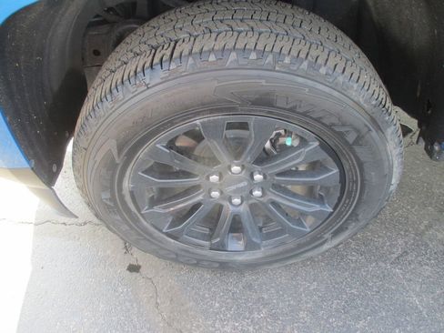 Used 2022 GMC Canyon Elevation image 14