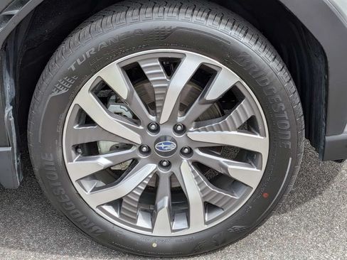 Used 2025 Subaru Forester Touring AWD/4WD image 14