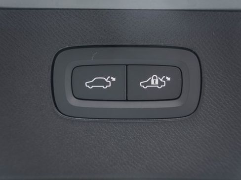 New 2026 Volvo XC90 B6 Ultra w/ Lounge Package image 11