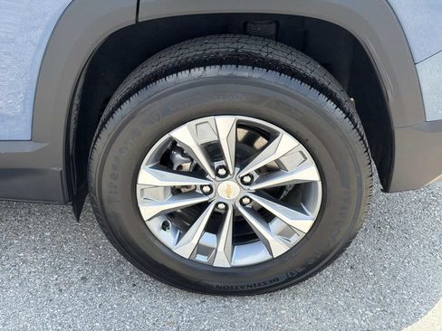 Used 2025 Chevrolet Equinox LT FWD image 5
