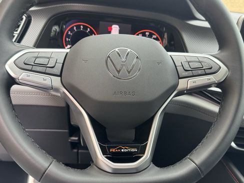 New 2026 Volkswagen Atlas Peak Edition image 18