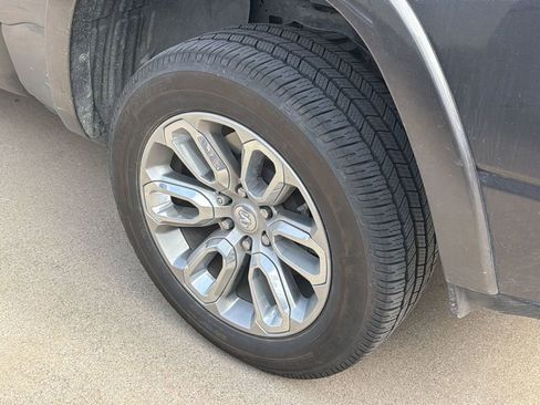 Used 2021 RAM 1500 Laramie w/ Sport Appearance Package AWD/4WD image 5