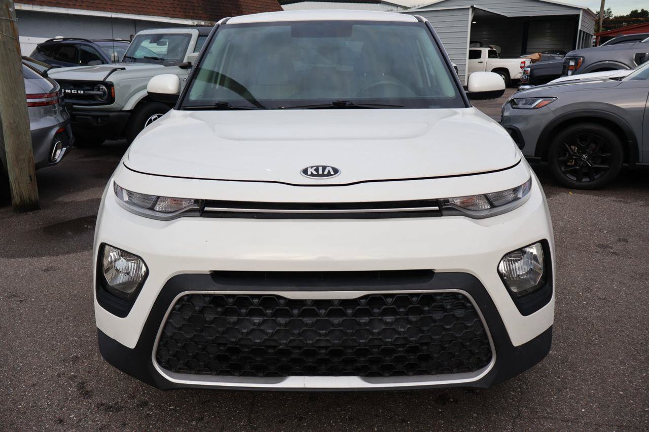 Used 2021 Kia Soul LX FWD image 2