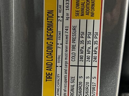 Certified 2024 GMC Yukon AT4 AWD/4WD image 34