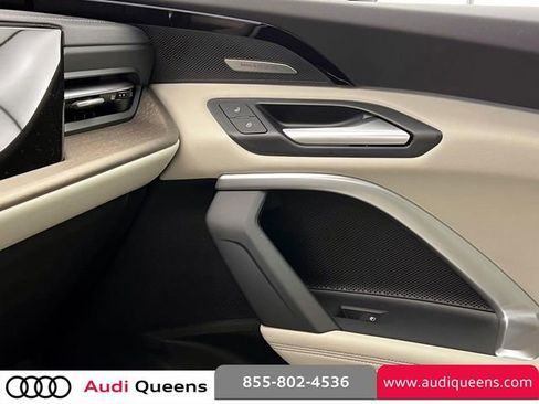 Used 2025 Audi Q5 Premium Plus image 33