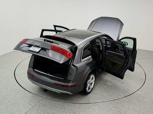 Used 2019 Audi Q7 3.0T Prestige w/ Prestige Package AWD/4WD image 43