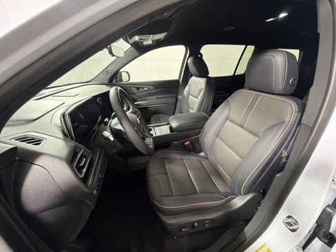 New 2026 Chevrolet Traverse High Country FWD image 13