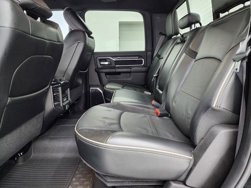 Used 2021 RAM 2500 Laramie w/ Night Edition image 9