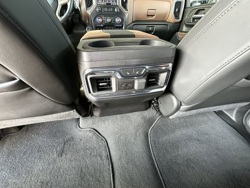 Used 2023 Chevrolet Silverado 2500 High Country w/ Technology Package AWD/4WD image 21