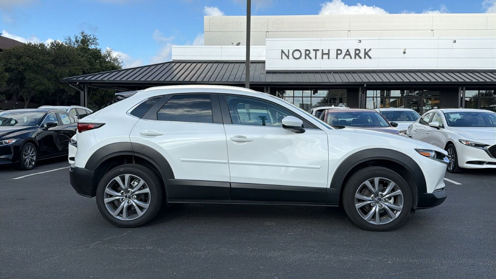 Certified 2025 MAZDA CX-30 AWD 2.5 S w/ Preferred Package image 3