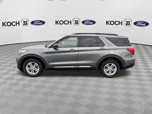 Used 2023 Ford Explorer XLT w/ Equipment Group 202A AWD/4WD image 4