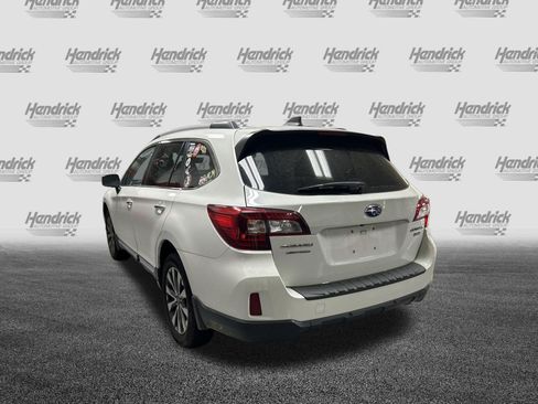 Used 2017 Subaru Outback 3.6R Touring w/ Popular Package #5A AWD/4WD image 9