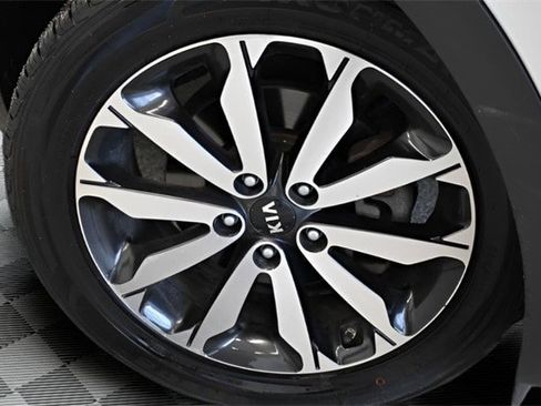 Used 2017 Kia Sportage EX w/ EX Technology Package image 14