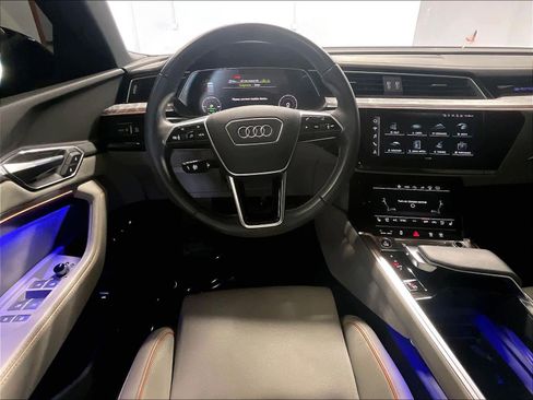 Used 2023 Audi e-tron Chronos w/ Chronos Package image 8