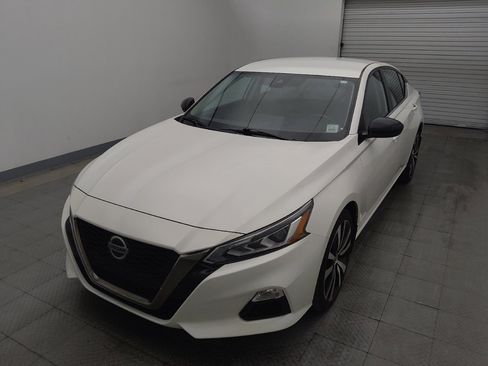 Used 2021 Nissan Altima 2.5 SR AWD/4WD image 15
