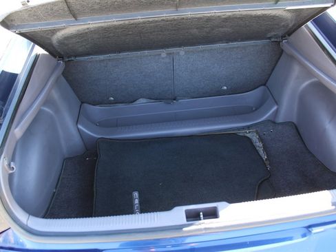 Used 2000 Toyota Celica GT image 25