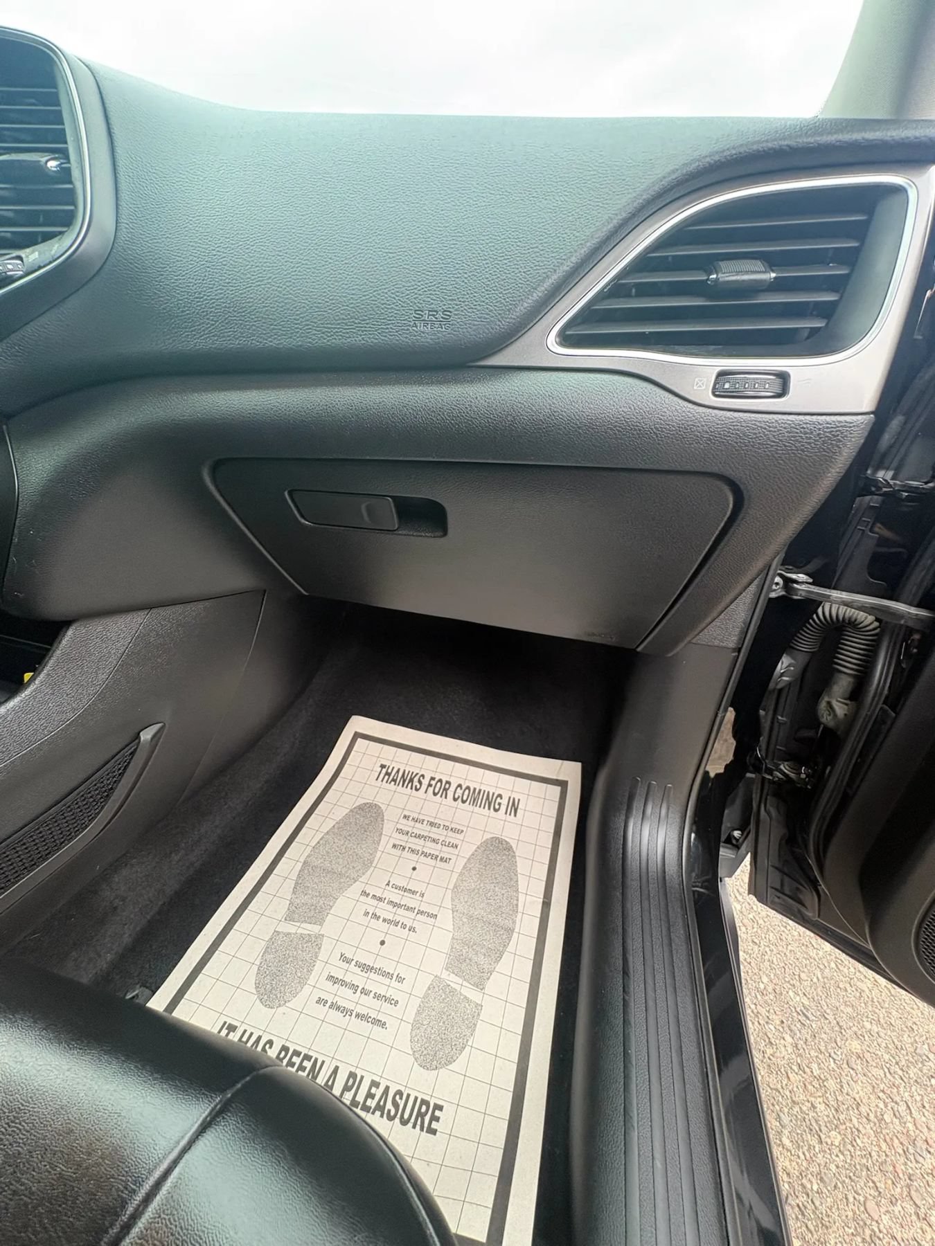 Used 2019 Jeep Cherokee Latitude Plus AWD/4WD image 33