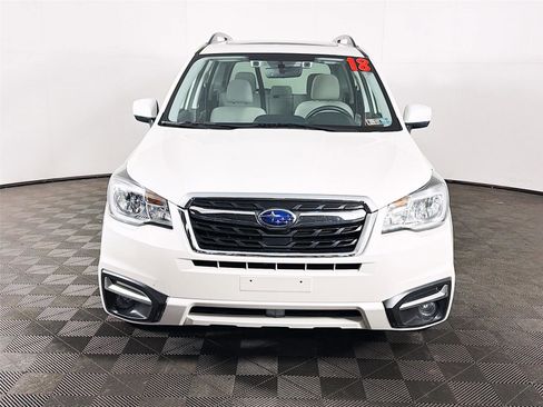 Used 2018 Subaru Forester 2.5i Premium AWD/4WD image 2