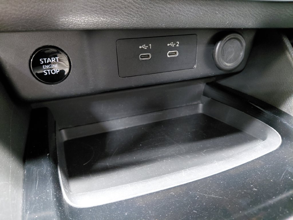 Used 2024 Nissan Rogue SV FWD image 28
