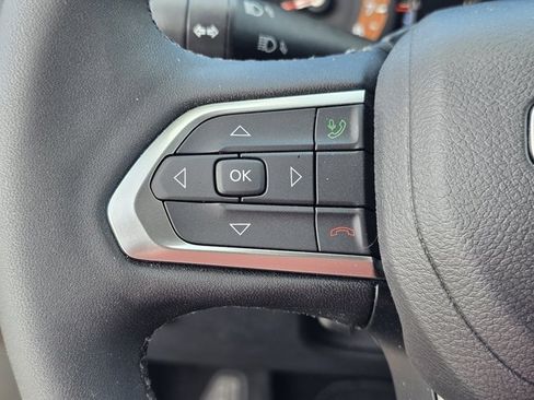 New 2026 Jeep Compass Latitude AWD/4WD image 40