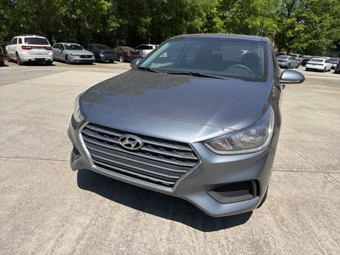 Used 2020 Hyundai Accent SE image 1