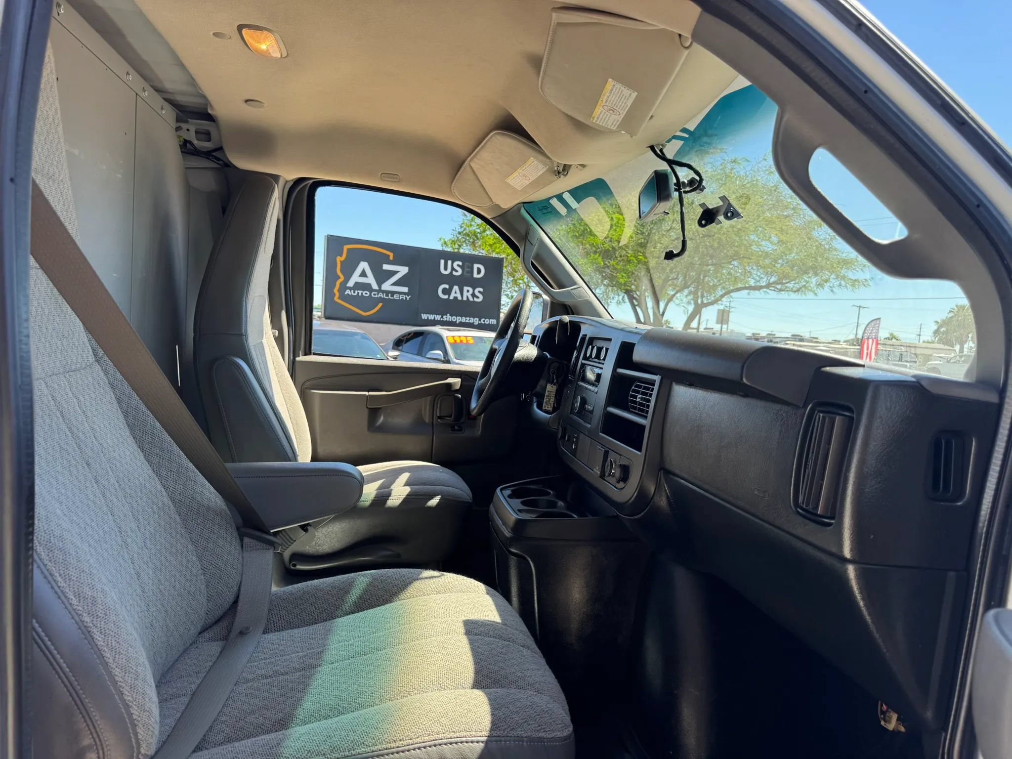 Used 2019 Chevrolet Express 2500 w/ Driver Convenience Package RWD image 22