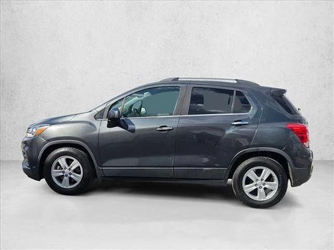 Used 2020 Chevrolet Trax LT w/ Driver Confidence Package image 9