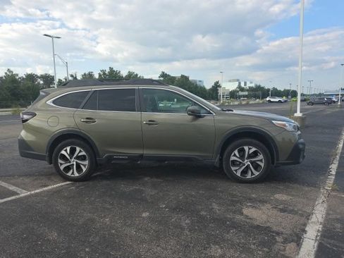 Used 2020 Subaru Outback Limited w/ Popular Package #2 AWD/4WD image 2
