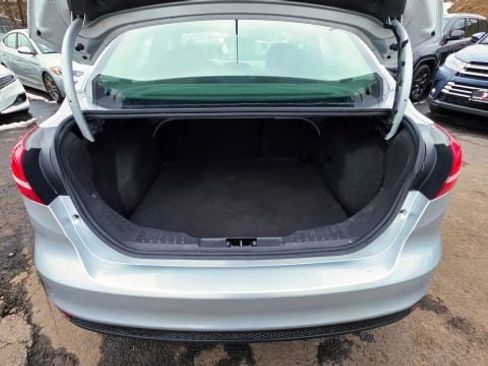 Used 2018 Ford Focus SE image 29