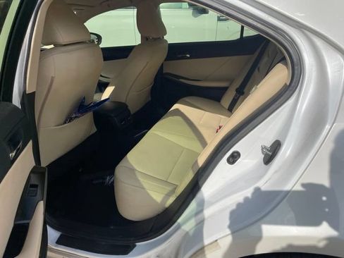 Used 2014 Lexus IS 250 w/ Navigation Package RWD image 12
