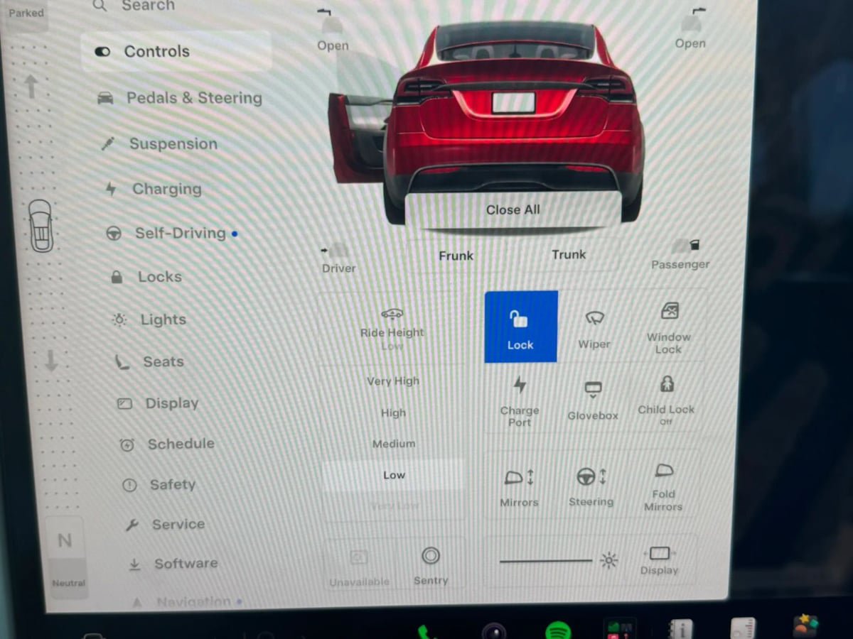 Used 2023 Tesla Model X AWD/4WD image 18
