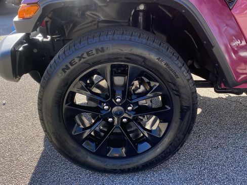 Certified 2024 Jeep Wrangler Sahara image 12