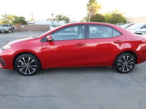 Used 2017 Toyota Corolla SE image 7