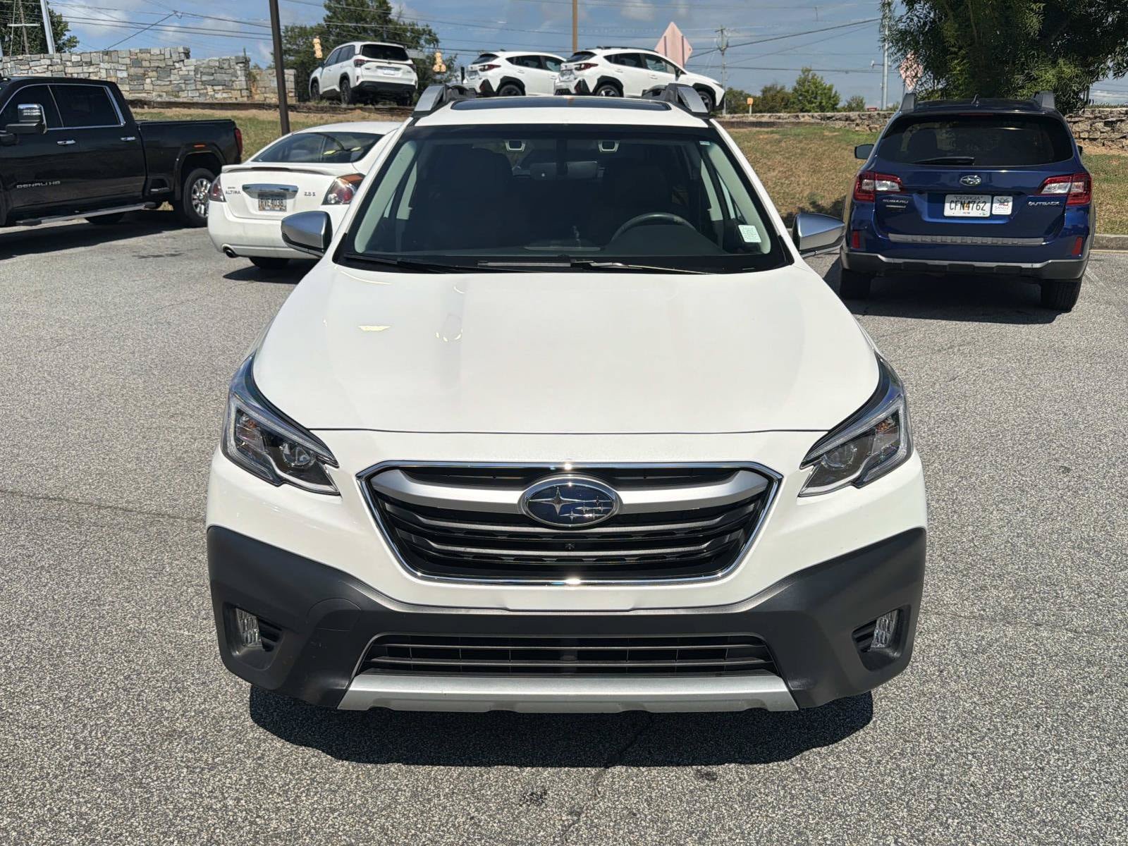 Used 2022 Subaru Outback Touring AWD/4WD image 5